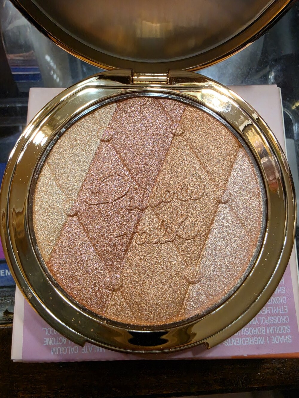 LiMITED EDITION Charlotte Tilbury Pillowtalk Multi-glow In Romance Light